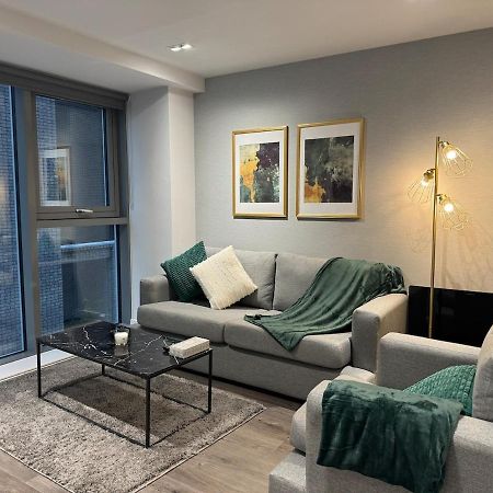 Modern 2-Bedroom Apartment In Heart Of Liverpool Exterior foto