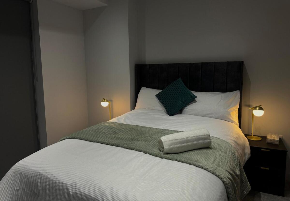 Modern 2-Bedroom Apartment In Heart Of Liverpool Exterior foto